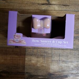 Cera Bow Saucer & Cup Set